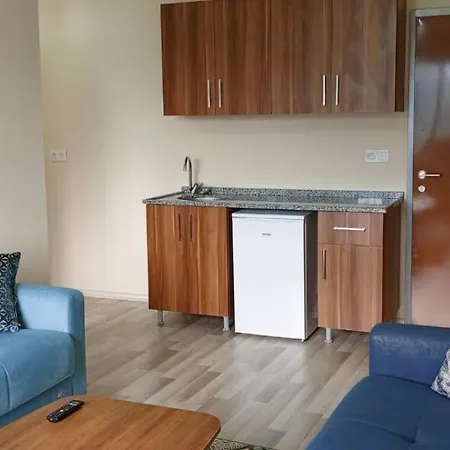 Alkurtoglu Pansiyon Cafe Restoran Apartment